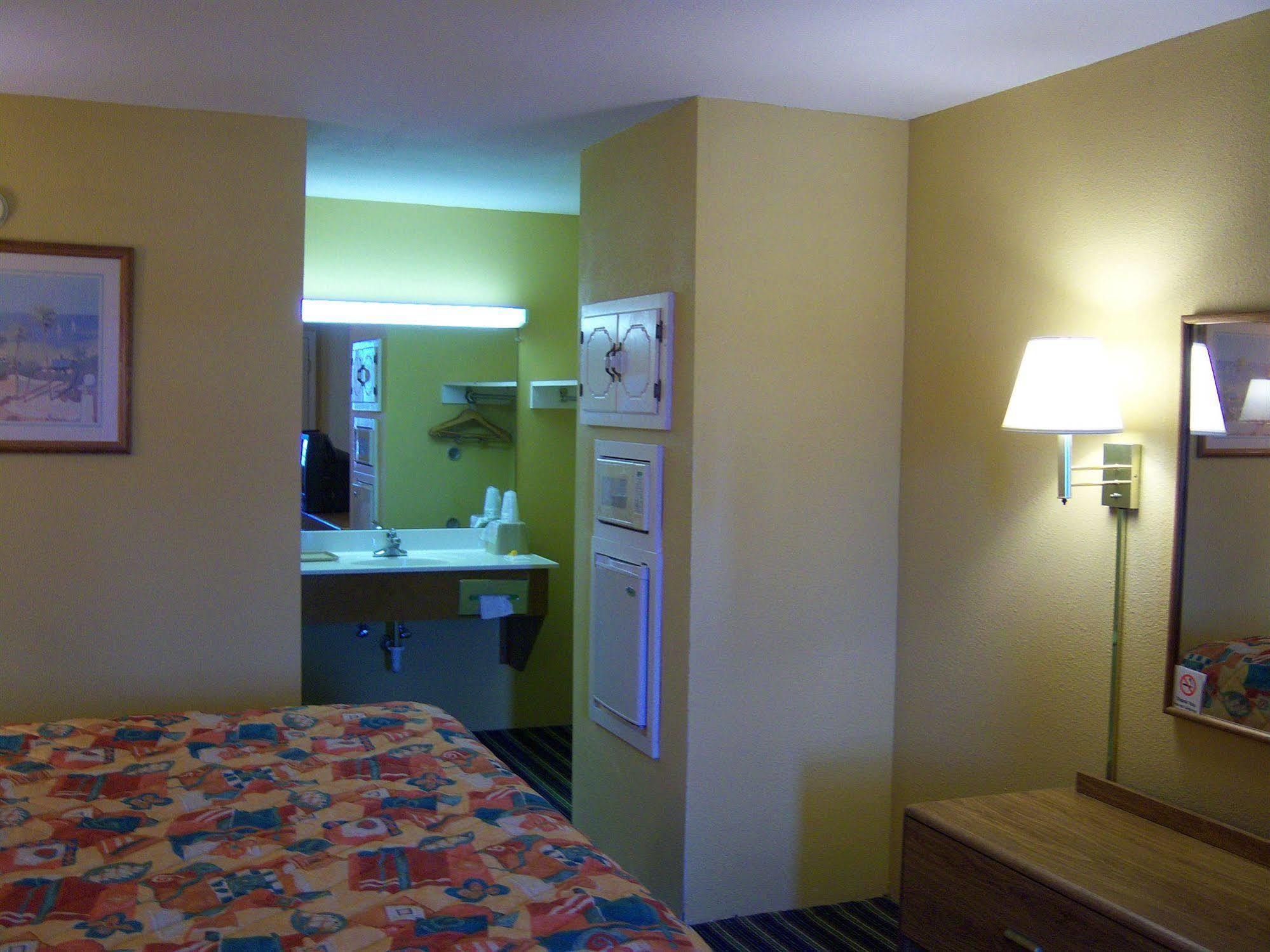 Days Inn Guntersville Eksteriør billede
